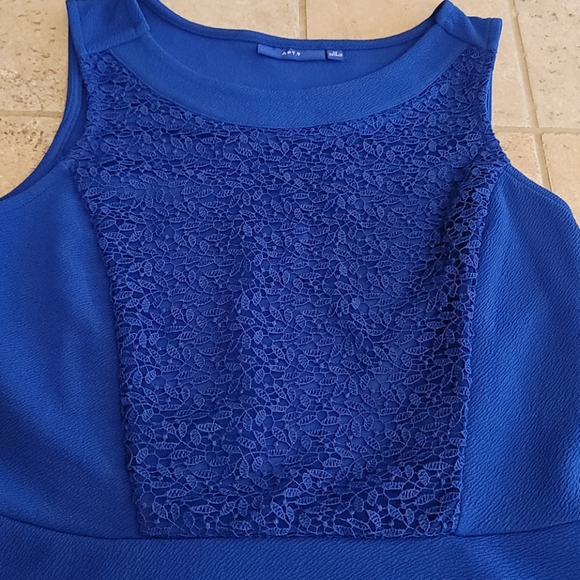 Apt. 9 Sleevesless Royal Blue Dress, Junior Medium - Picture 3 of 8